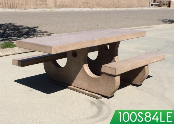 7' Picnic Tables