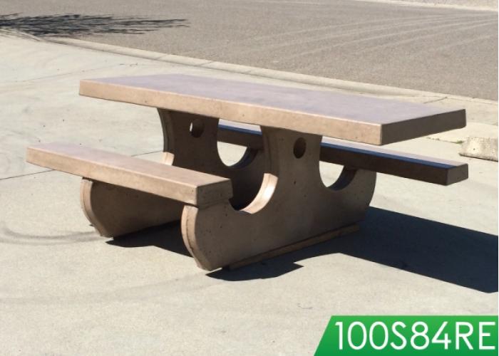 7' Picnic Tables