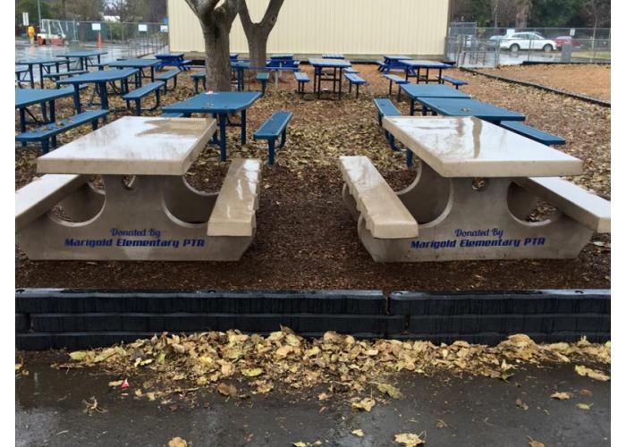 92" Picnic Tables w/Round legs