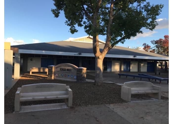 730 - 9' Round Top Sign w/Columns