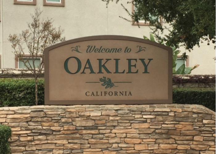 729 - 8' Round Top Sign w/Posts