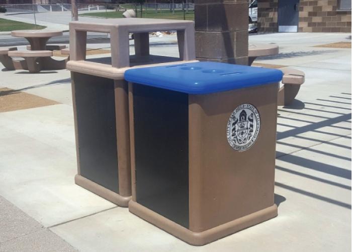 513 - Square recycling w/top holes
