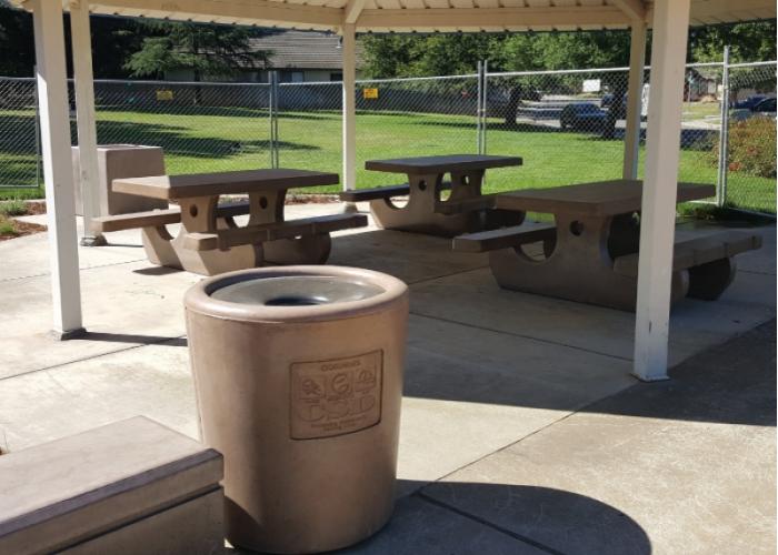 500 - Round Receptacle