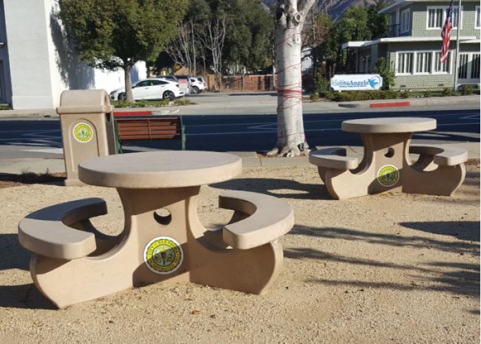 Round Picnic Tables